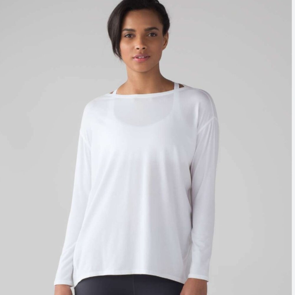 Lululemon - Back in Action top